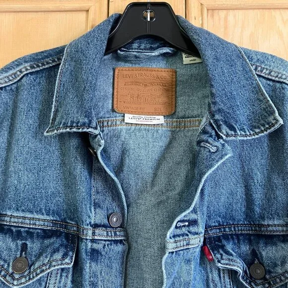 Levi's Premium Womens Vintage Fit Denim Trucker Jacket Size Small Blue FA EXC - Picture 7 of 12